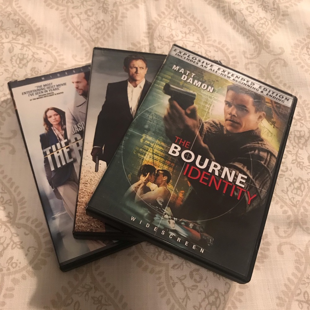 3 DVDs Bourne Identity, Quantum Solace, Bank Job